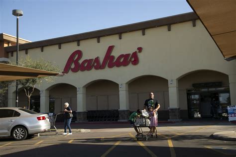 Bashas' sale marks nearly a century of deep Arizona ties