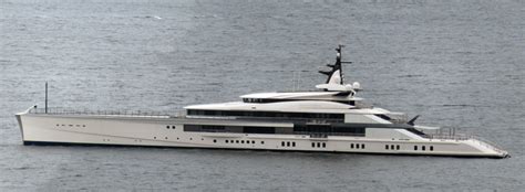 John's Island: Jerry Jones' Yacht Anchored - Seattle