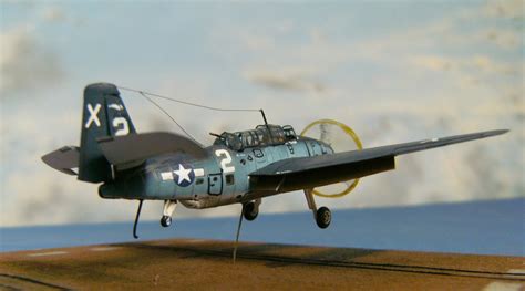 Happyscale-Modellbau: Grumman TBF-1 Avenger - Minicraft 1/144