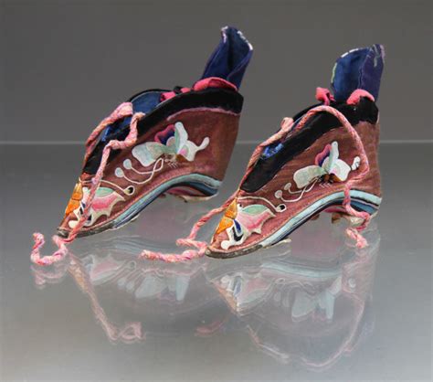 Pair of antique Chinese silk Lotus shoes for bound feet - China - 19th ...