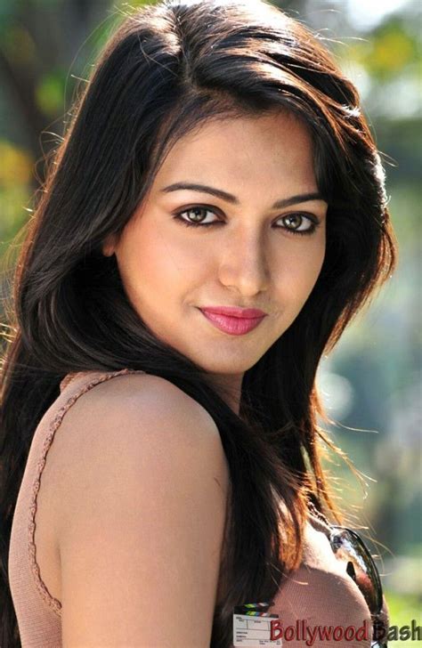 Kumpulan 50+ Foto Artis India Tollywood dan Bollywood Catherine Tresa ...