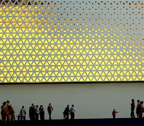 PARAMETRIC FACADE - TRIANGULAR – IAAC Blog | Facade architecture ...