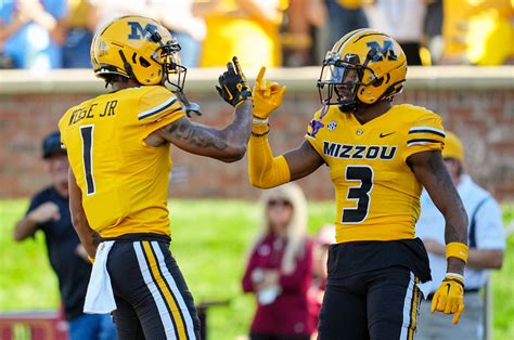 Look: Missouri football's Harrison Mevis hits 'Gator chomp' after game-winning FG vs. Florida