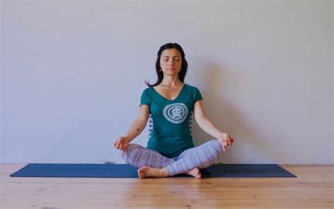 Swastikasana (Auspicious Pose) - Yoga Asana