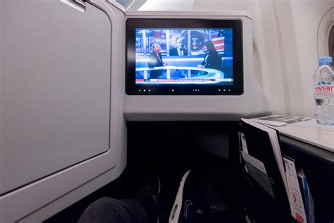 Trip Report - Japan Airlines Business Class SKY SUITE III JL36 - SIN to HND (Singapore to Haneda ...