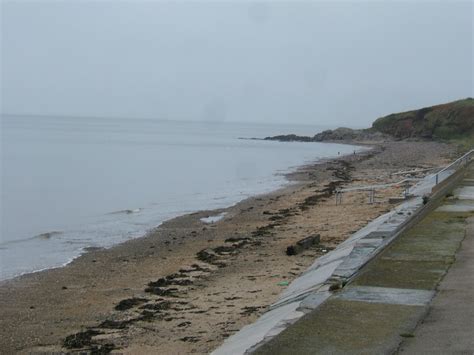 Heysham Half Moon Bay - Photo "Heysham -A Grey Day" :: British Beaches