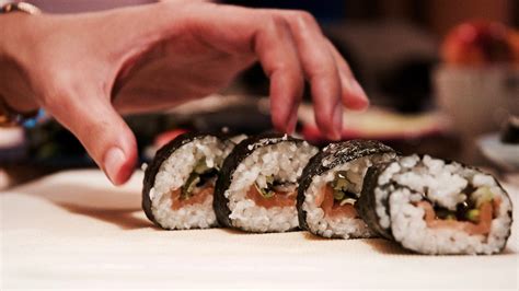 The sushi experience : dive into japanese cuisine