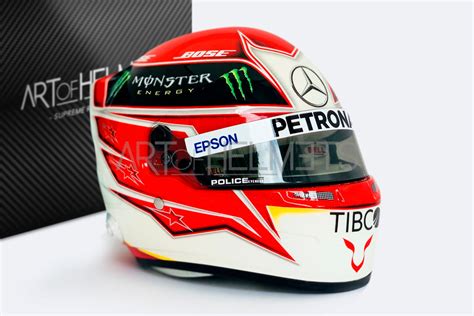 Lewis Hamilton Helmet 2020 1/2 : Lewis Hamilton Debuts New Purple ...