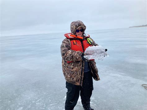 Scientists take rare look under Great Lakes' frozen surfaces | The Independent