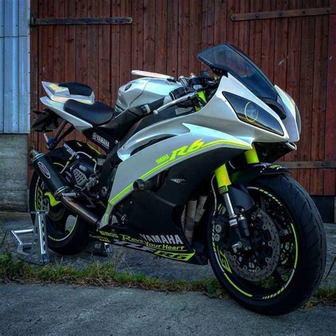 yamaha r6 custom paint - Jong Tomlin