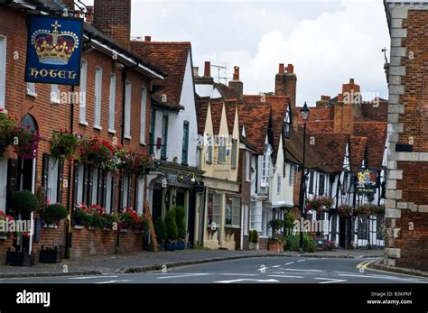 Amersham Old town High Street Stock Photo - Alamy