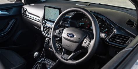 Ford Puma Interior & Infotainment | carwow