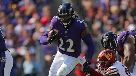 Derrick Henry Makes Historic NFL Start with Ravens: 132 Yards & 2 TDs ...