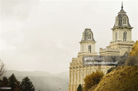 Manti Utah Temple High-Res Stock Photo - Getty Images