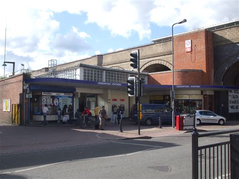 File:Greenford station entrance.JPG - Wikipedia