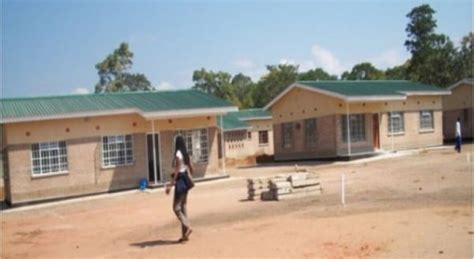 Malawi Housing Corp embarks on rehabilitation of dilapidated houses - Malawi Nyasa Times - News ...