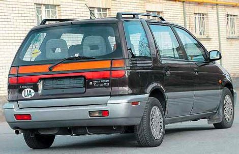 Mitsubishi Space Wagon image #4