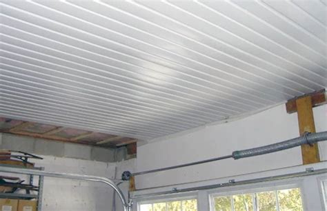 7 Best Garage Ceiling Ideas for Your Home