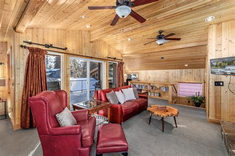 Lake Wenatchee Cabins - Leavenworth Vacation Rentals | NW Comfy Cabins