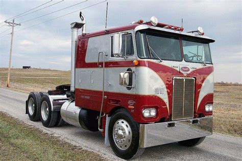 1977 Peterbilt 352 | Peterbilt, Custom trucks, Classic trucks