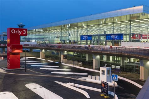 Paris Orly Airport Reopens After Three Month Shutdown - SamChui.com