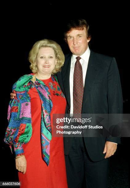 12 Elizabeth Trump Grau Stock Photos, High-Res Pictures, and Images - Getty Images