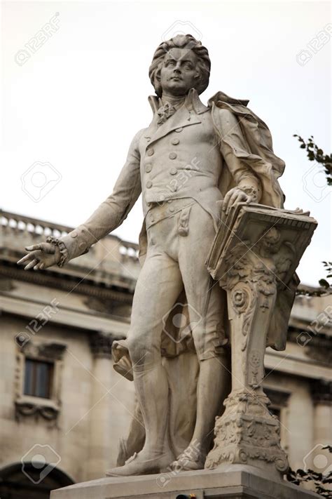 VIENNA - SEPT 26: Iconic Statue of Wolfgang Amadeus Mozart at ...