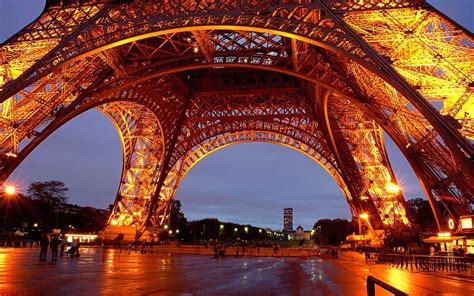 Eiffel tower ground HD wallpaper | Wallpaper Flare