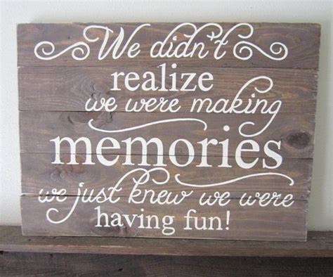 Pin by Flanape on Indeed | Class reunion decorations, Reunion decorations, 50th class reunion ideas