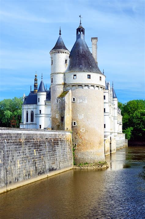 The Castles, Gardens & Wines of the Loire Valley