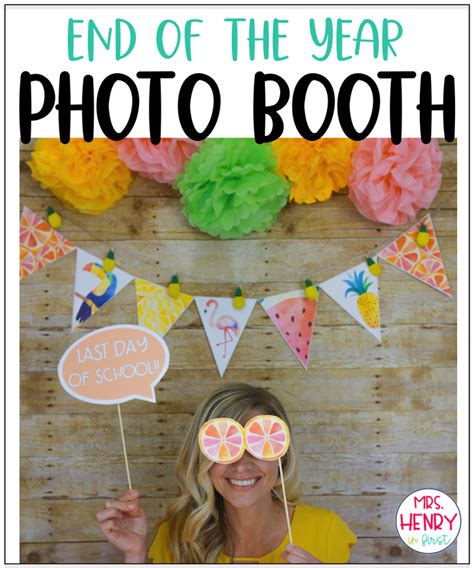 End of the Year DIY Photo Booth Ideas! Check them out at mrshenryinfirst.com | School photo ...