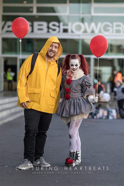 I made a female Pennywise cosplay from scratch for a con/Halloween ...