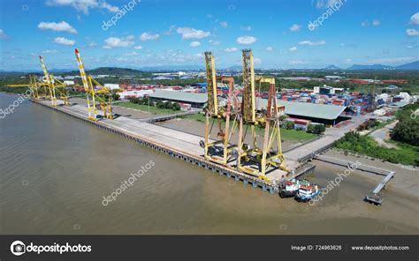 Kuching Malaysia June 2024 Senari Port Pending Terminal Port — Stock Editorial Photo © juliuscwt ...