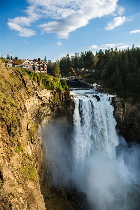 Snoqualmie Falls - a 268 ft waterfall on the Snoqualmie River between Snoqualmie and Fall City ...