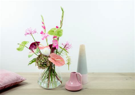 Flower arranging using Anthurium flowers: 3 ideas