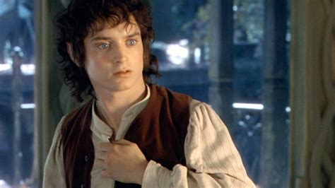 Elijah Wood Is Open to Return for a Frodo Cameo in Amazon's LORD OF THE ...