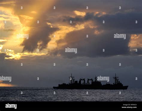 Royal australian navy frigates hi-res stock photography and images - Alamy