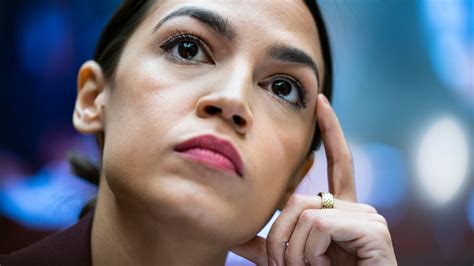 Alexandria Ocasio-Cortez: GOP critics of Green New Deal should read it