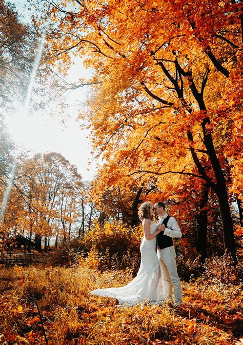 34 Photos That’ll Make You Want a Fall Wedding | Wedding pictures, Wedding photos, Wedding pics