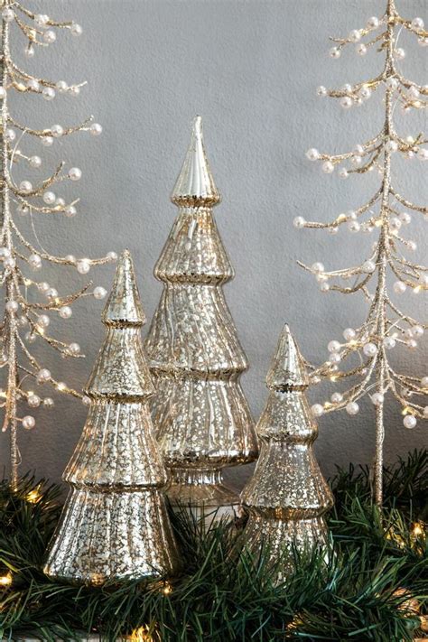 Silver Glass Christmas Tree 12.5" | Árvore de natal de vidro, Decorações de natal prateadas ...