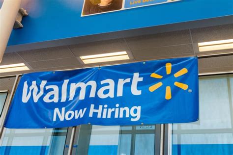 Looking for a New Job? Walmart Announces Plan to Hire 34,000 Jobs