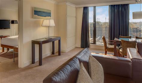 Hilton Birmingham Metropole Hotel in United Kingdom - Room Deals ...