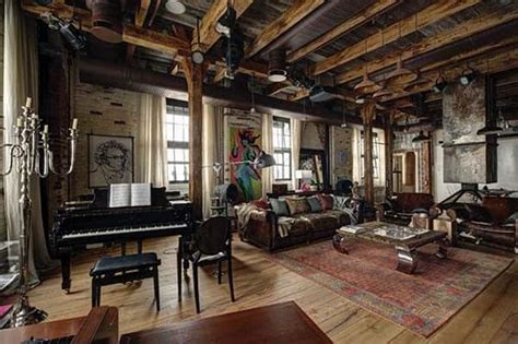 Captivating industrial style loft apartment in Moscow