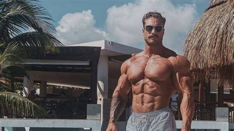 [100+] Chris Bumstead Wallpapers | Wallpapers.com