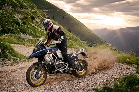 BMW R 1250 GS Adventure Review - Bigger and better