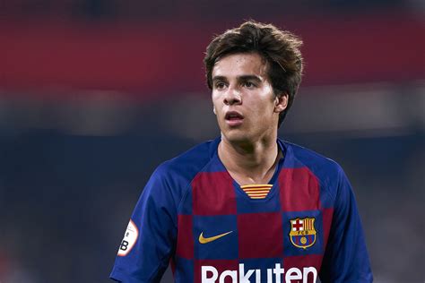 Riqui Puig throws subtle jab at Barcelona executive