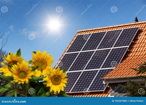 House with Solar Panels on the Roof Stock Photo - Image of green, photovoltaic: 102267086