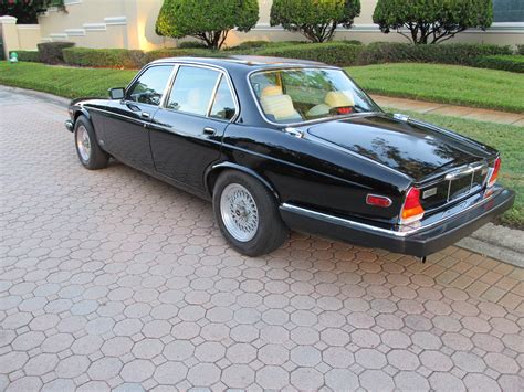 1987 Jaguar XJ6 - Information and photos - MOMENTcar