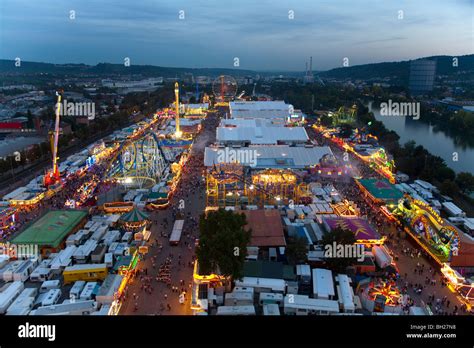 RIDES AND BEER TENTS AT CANNSTATTER VOLKSFEST FOLK FESTIVAL IN STUTTGART, GERMANY Stock Photo ...