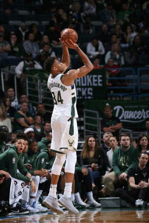 Kings @ Bucks - Game 21 - 17/18 Season - Bucks Win | Best nba players ...